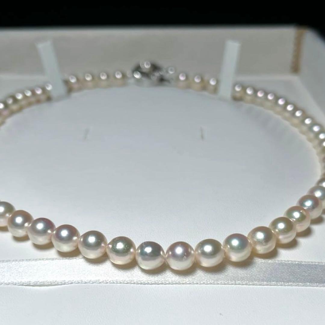 Akoya pearl necklace with 6.5-7.0mm round pearls in 42cm length, model M743