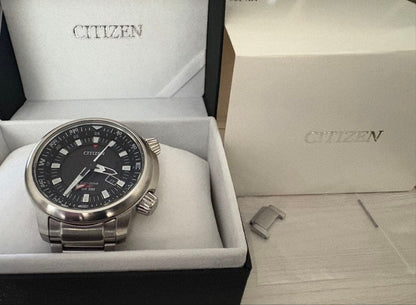 Citizen B877-R005600 Solar Men's Watch — Japanese