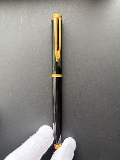 WATERMAN Fountain Pen IDEAL with 18K 750 gold nib in black and gold finish