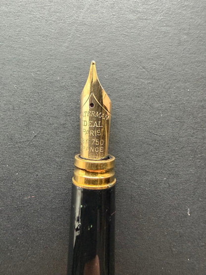 WATERMAN Fountain Pen IDEAL with 18K 750 gold nib in black and gold finish
