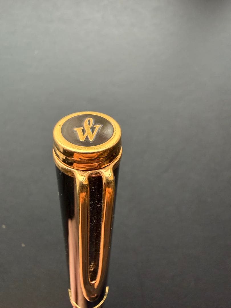 WATERMAN Fountain Pen IDEAL with 18K 750 gold nib in black and gold finish