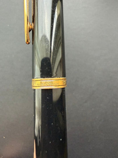 WATERMAN Fountain Pen IDEAL with 18K 750 gold nib in black and gold finish
