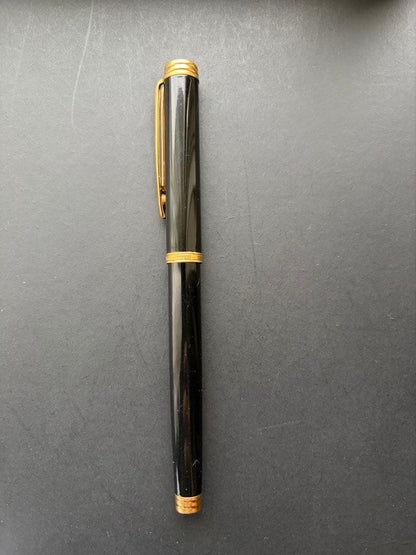 WATERMAN Fountain Pen IDEAL with 18K 750 gold nib in black and gold finish