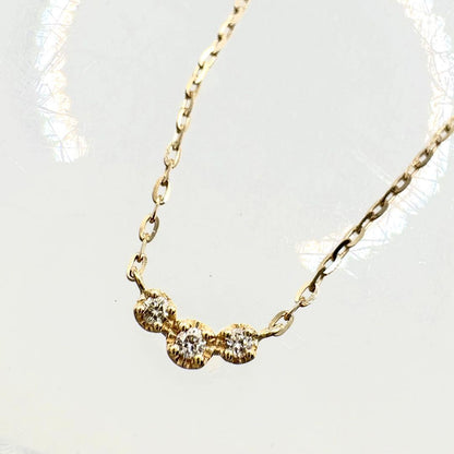 agete WEB Limited K10 diamond necklace with three small diamonds on a 40 cm chain