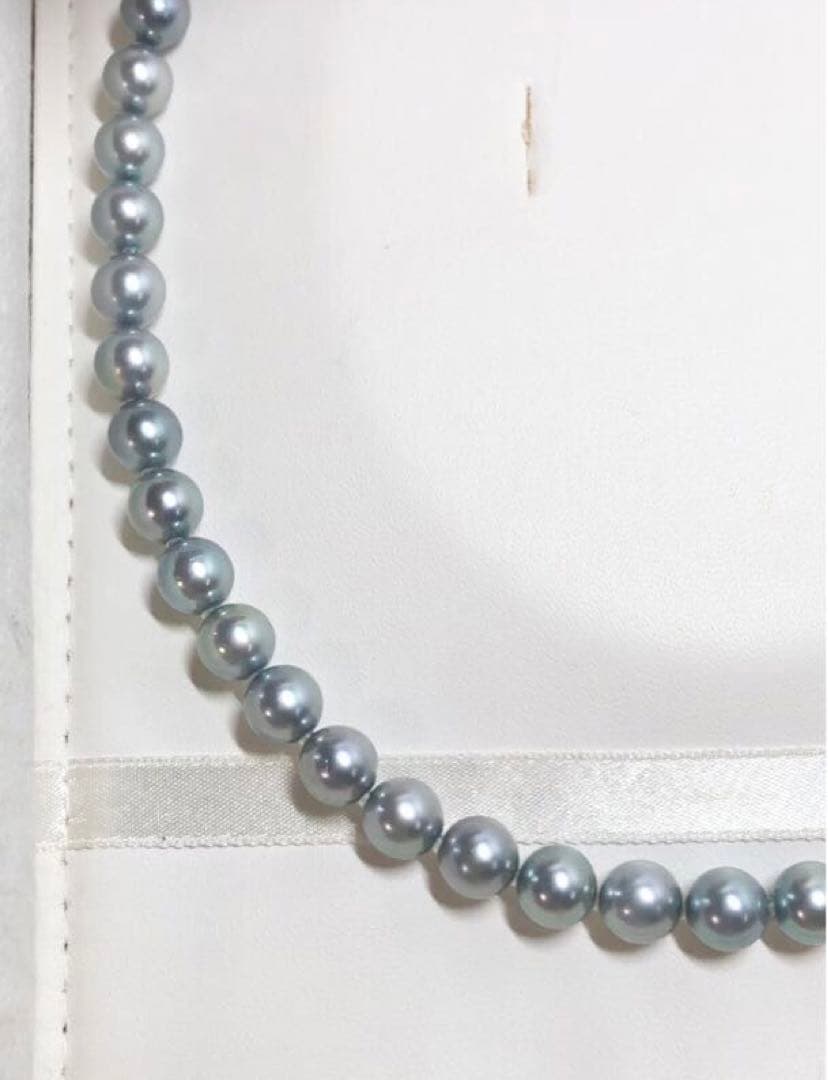Maki Akoya pearl necklace featuring 8.0-8.5 mm pearls measuring 44 cm in length