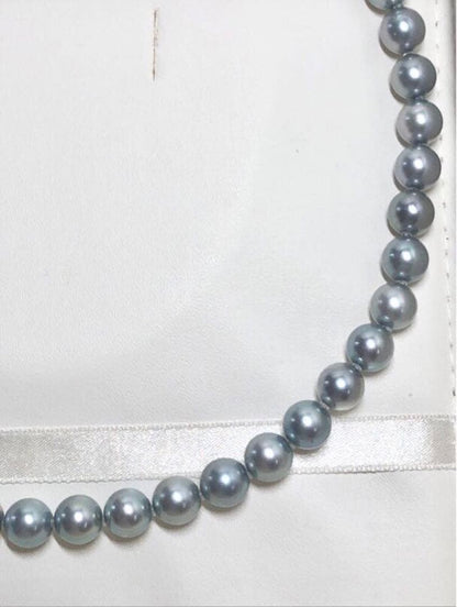 Maki Akoya pearl necklace featuring 8.0-8.5 mm pearls measuring 44 cm in length