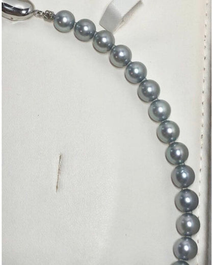 Maki Akoya pearl necklace featuring 8.0-8.5 mm pearls measuring 44 cm in length