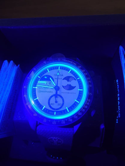 swatch OMEGA Snoopy 8月9日 Quartz Men's — Japanese