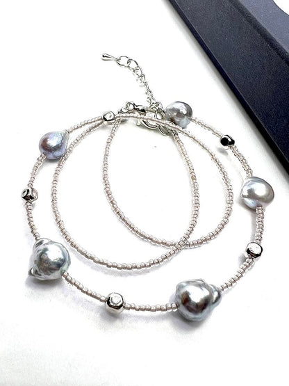 Akoya pearls blue pearl necklace 41-46 cm length with natural unbleached pearls and Venetian glass parts
