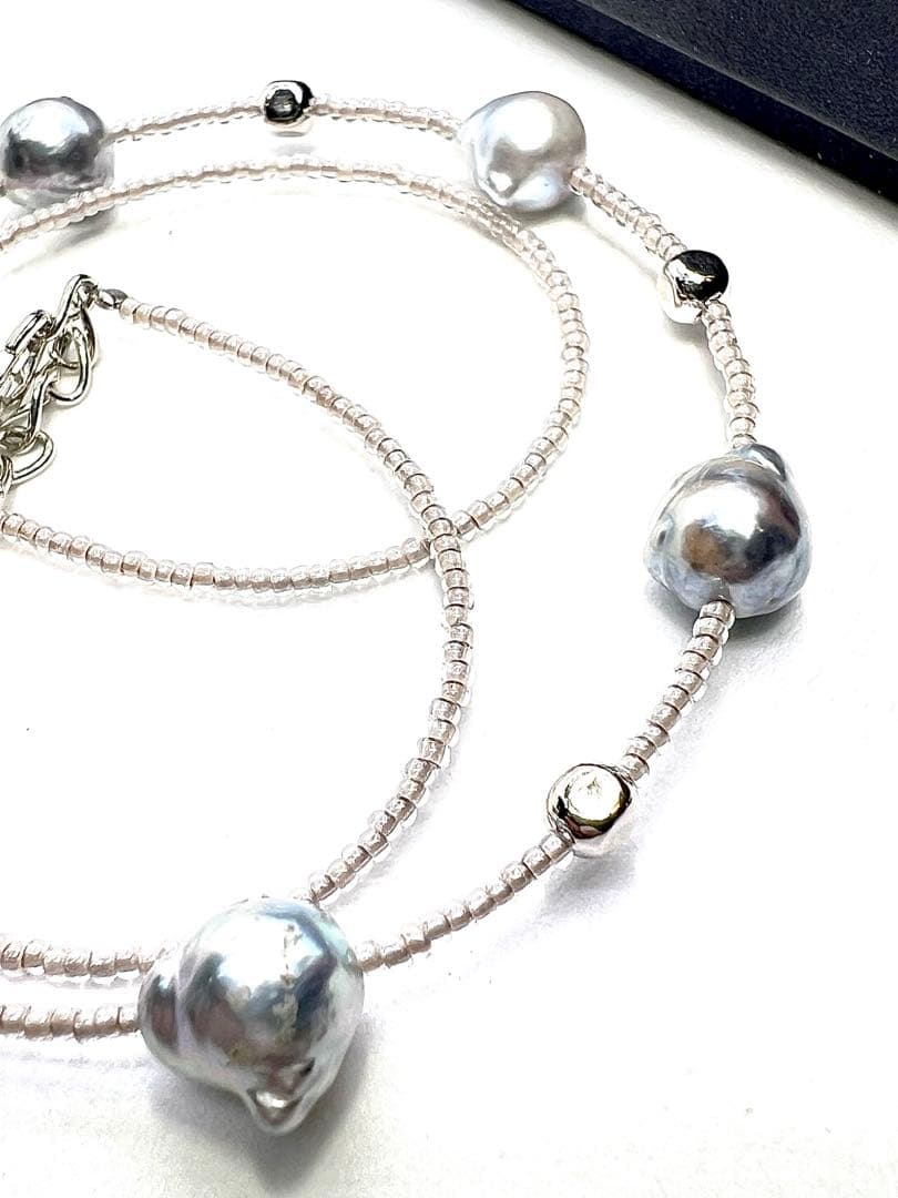Akoya pearls blue pearl necklace 41-46 cm length with natural unbleached pearls and Venetian glass parts