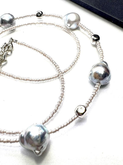Akoya pearls blue pearl necklace 41-46 cm length with natural unbleached pearls and Venetian glass parts