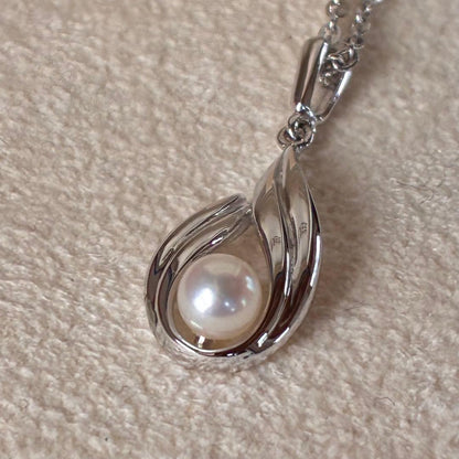 Mikimoto Pearl Necklace Tear Drop with silver chain and 4 mm pearl pendant, 45 cm length