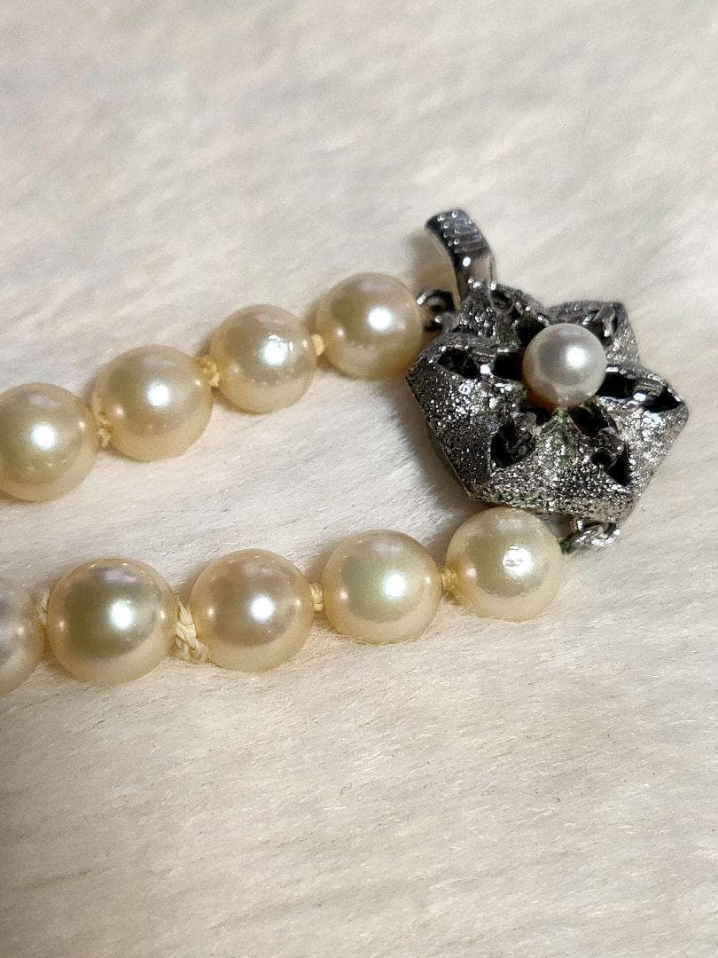 Aqoya pearl necklace featuring white pearls and silver SV925 chain, 45 cm long, pearls sized 5.9 to 6.3 mm