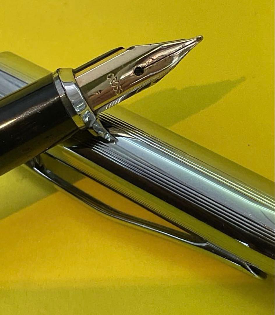 Used クロス Fountain Pen 1506 with insertion code 25M3177 S shown from the side