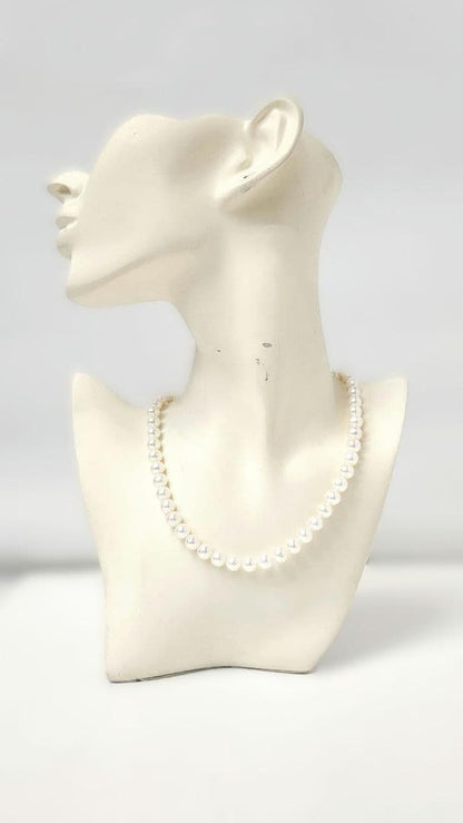 Akoya genuine pearl necklace featuring 8mm round beads and 42cm length on a white background
