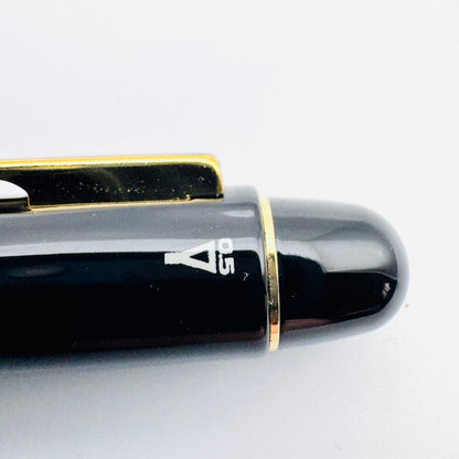 Black and gold Pilot 2+1 multi-function pen with 2-color ballpoint and 0.5mm mechanical pencil with case