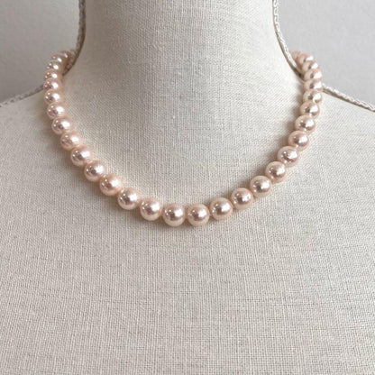Akoya white pearl necklace featuring pearls sized 8.5 to 8.8mm on a 42cm strand