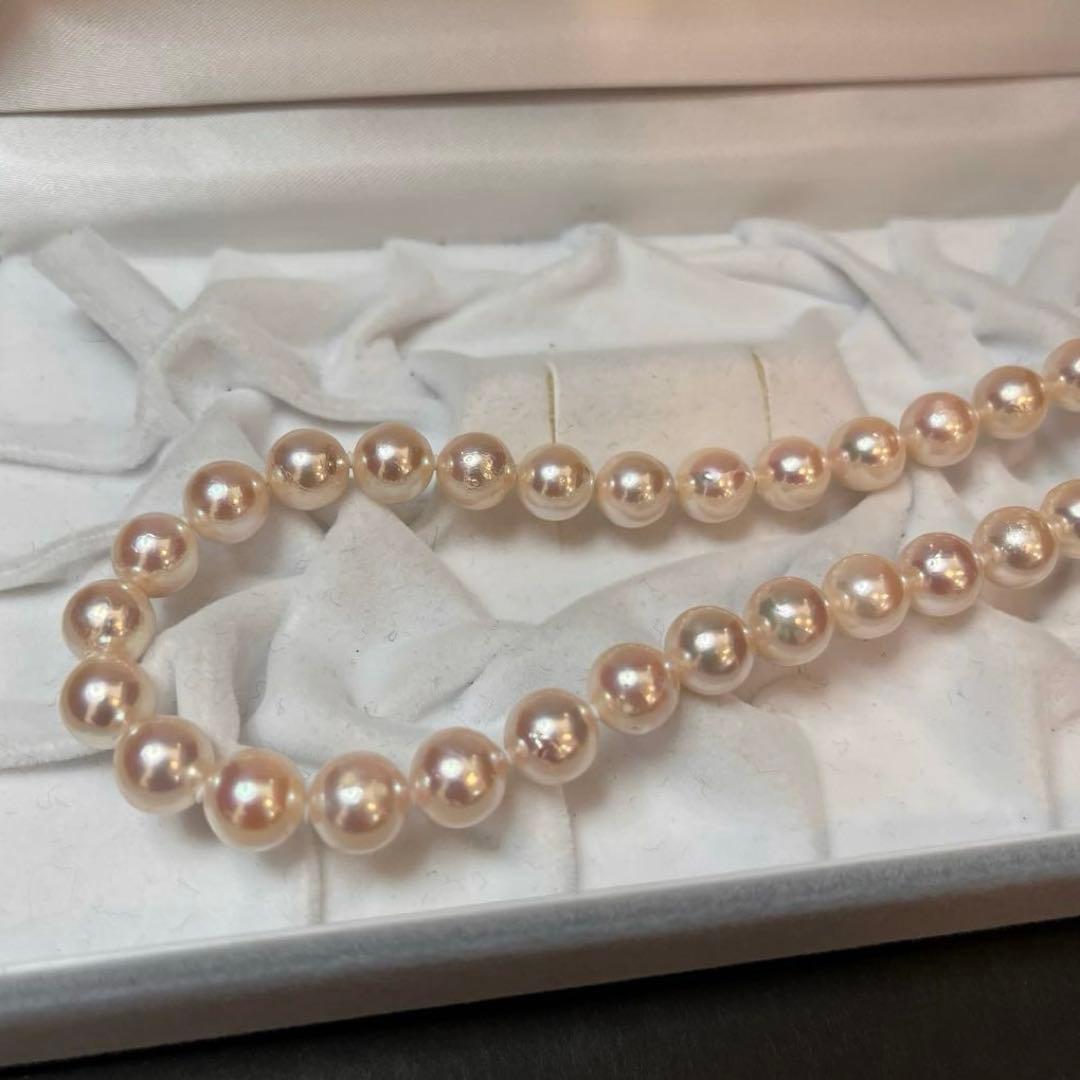 Akoya white pearl necklace featuring pearls sized 8.5 to 8.8mm on a 42cm strand