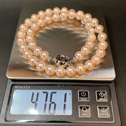 Akoya white pearl necklace featuring pearls sized 8.5 to 8.8mm on a 42cm strand