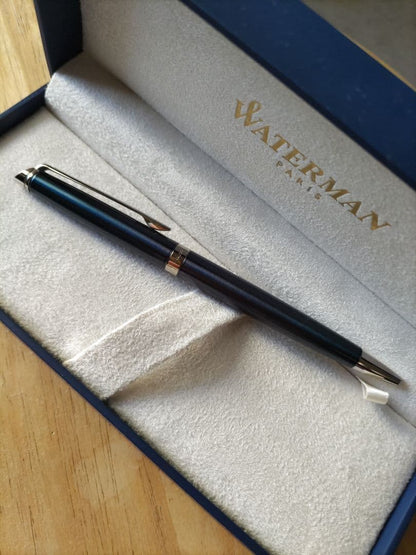 WATERMAN ballpoint pen in metallic blue with a slim 135mm body