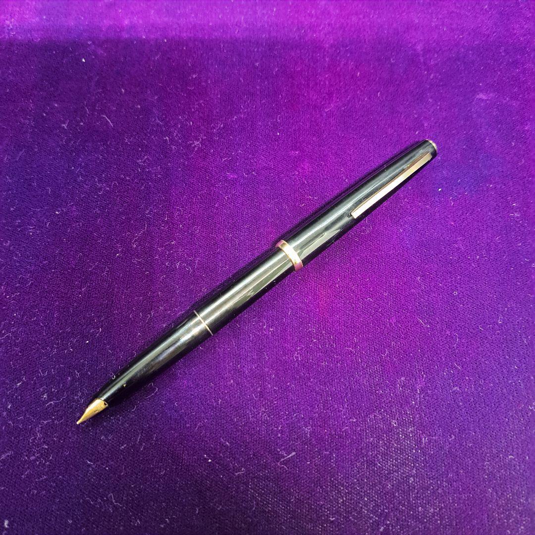 PILOT Fountain Pen 14K Gold S-80V DX27 with cap on, measuring 14.5 cm length