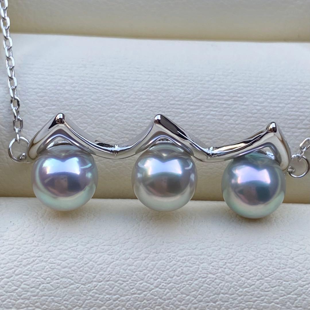 Honke Pearl Akoya 3-row necklace with 6.8mm natural water blue pearls and silver extension chain