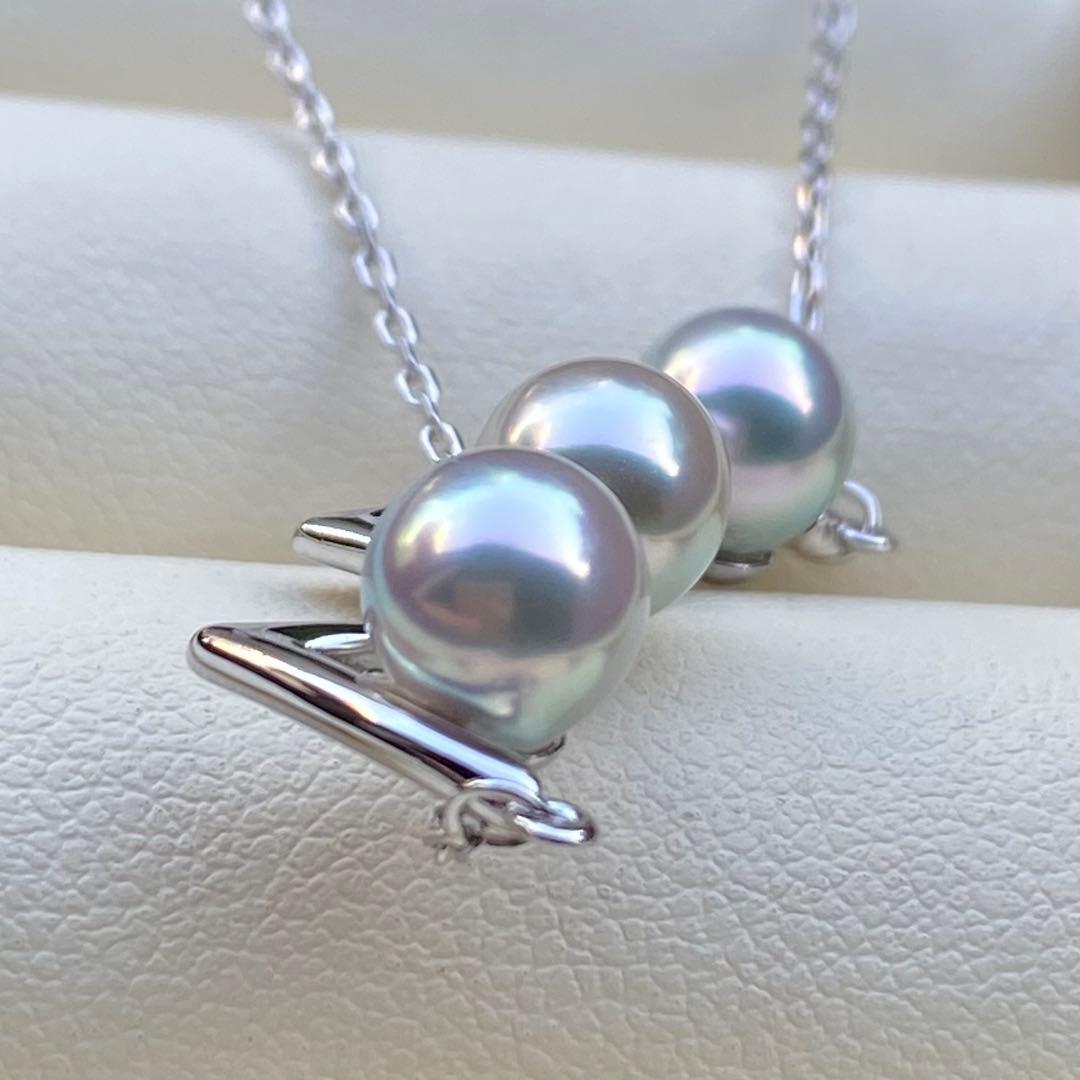 Honke Pearl Akoya 3-row necklace with 6.8mm natural water blue pearls and silver extension chain