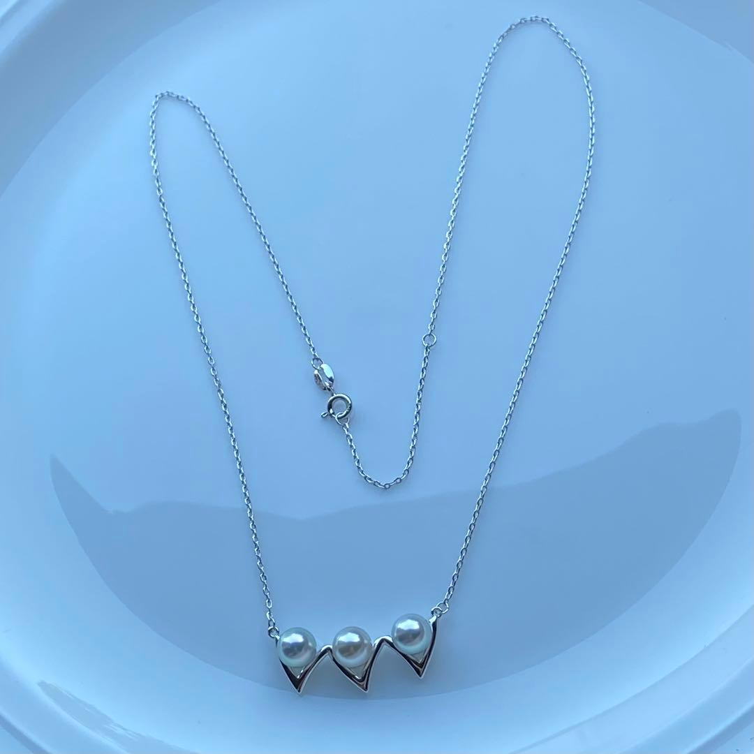 Honke Pearl Akoya 3-row necklace with 6.8mm natural water blue pearls and silver extension chain