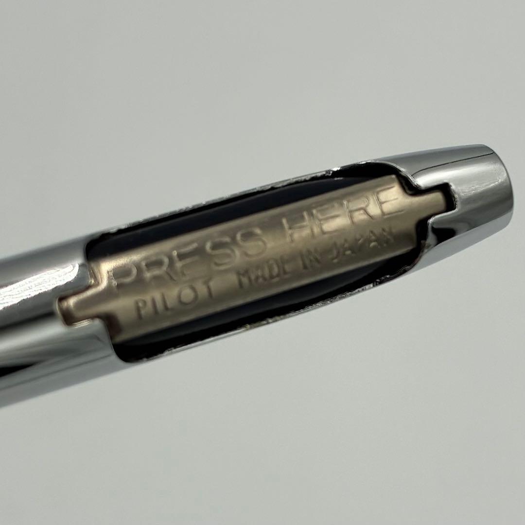 New PILOT Deluxe Lacquer Fountain Pen with 18K-750 Fine F nib in lacquer finish and gift box