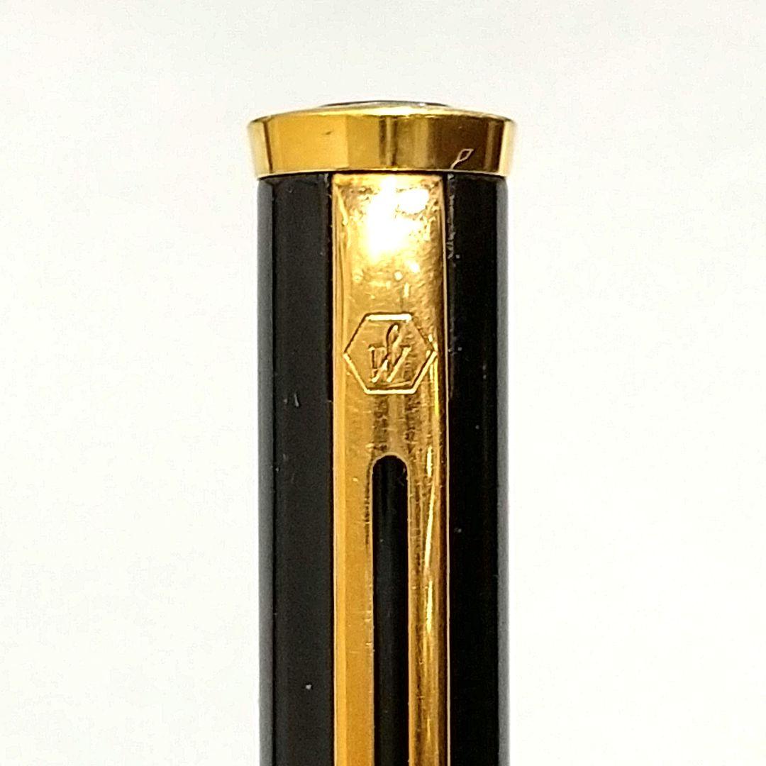 Waterman fountain pen with 18K 750 fine nib in black and gold finish with included box and instruction manual