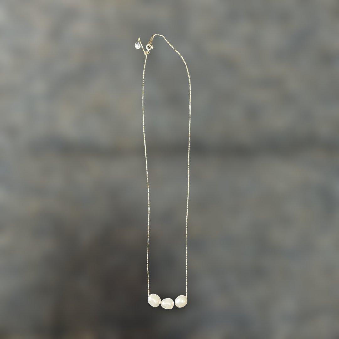 agete K10 necklace featuring a freshwater pearl with adjustable chain length and silver markings