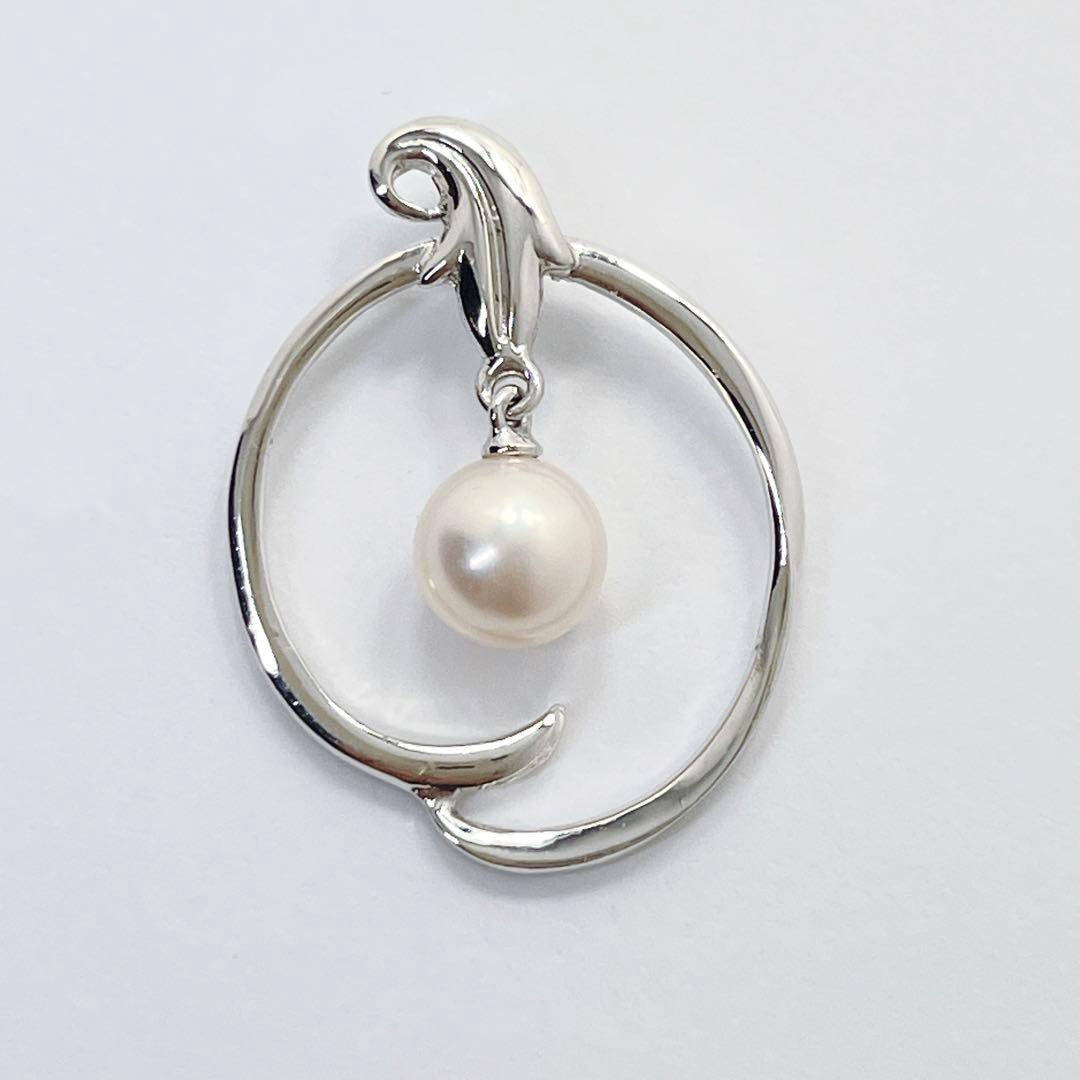 MIKIMOTO Akoya pearl necklace pendant top featuring 6.4mm white pearl set in silver