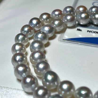 Natural Color Akoya Pearl Necklace M831 with 42cm length displayed on white background
