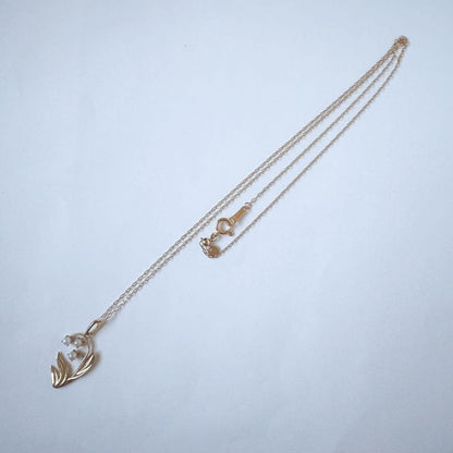 K18 yellow gold Akoya pearl lily pendant with three 2mm pearls on a 45cm small bean chain