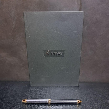 Pilot 2+1 Ridge multi-function pen set with white and black gold pens and included carrying case