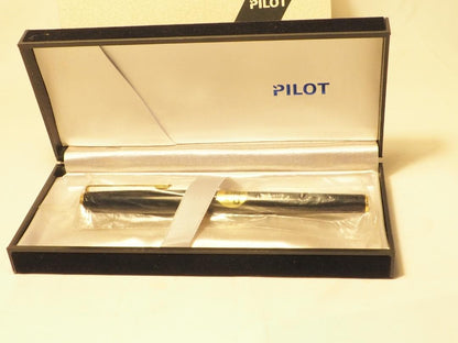 Pilot Fountain Pen Black Gold with 14K fine nib and included black case on white background