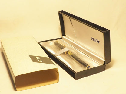 Pilot Fountain Pen Black Gold with 14K fine nib and included black case on white background