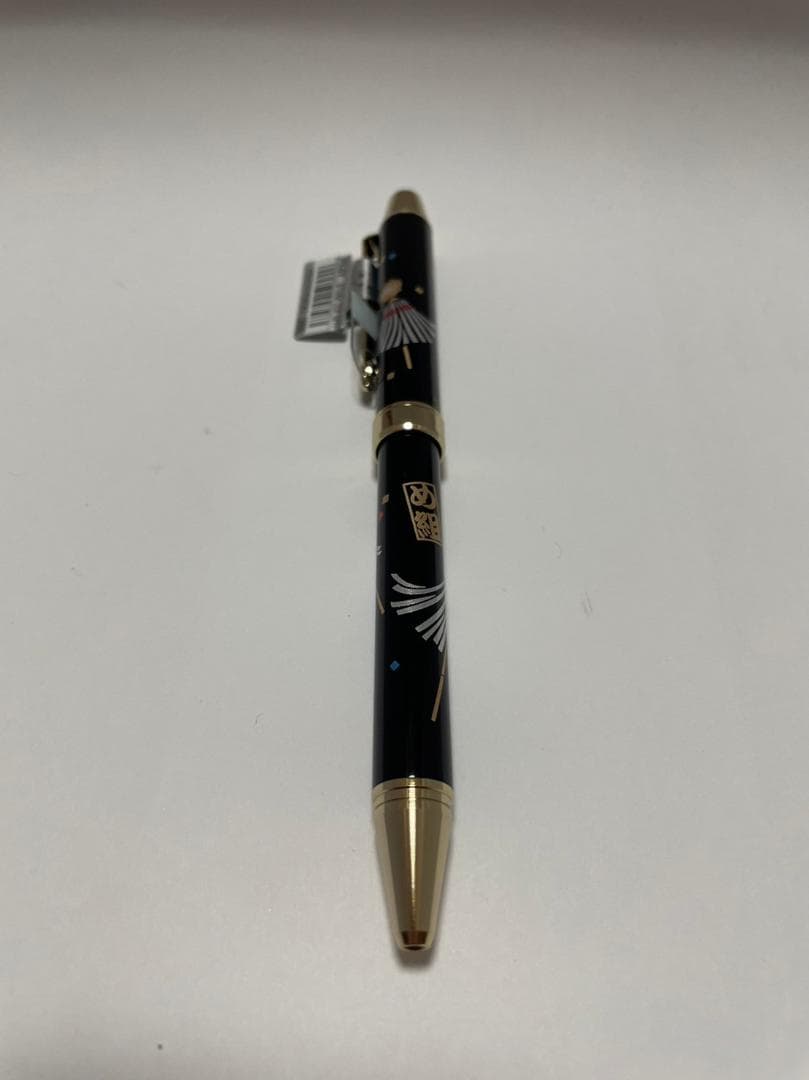 Pilot Matoi 2+1 multi-instrument pen with black and red ballpoint pens and mechanical pencil, aluminum body