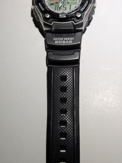 CASIO AQW-101 Quartz Men's Watch — Japanese