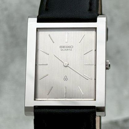 SEIKO 6020-5200 Quartz Men's Watch — Japanese