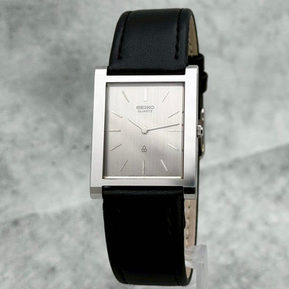 SEIKO 6020-5200 Quartz Men's Watch — Japanese
