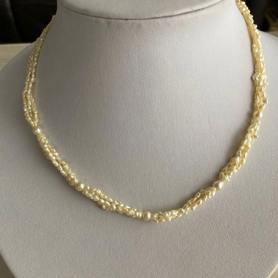 3-strand pearl necklace with Akoya and Keshijima pearls approximately 42 cm long