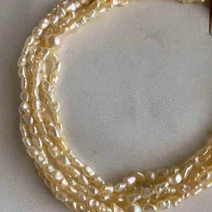 3-strand pearl necklace with Akoya and Keshijima pearls approximately 42 cm long