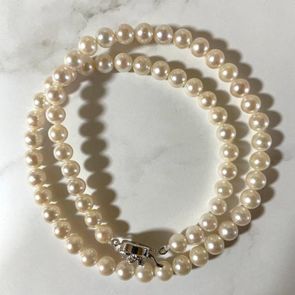 Natural white Akoya pearl necklace with 6 to 6.5mm pearls, approximately 42cm long