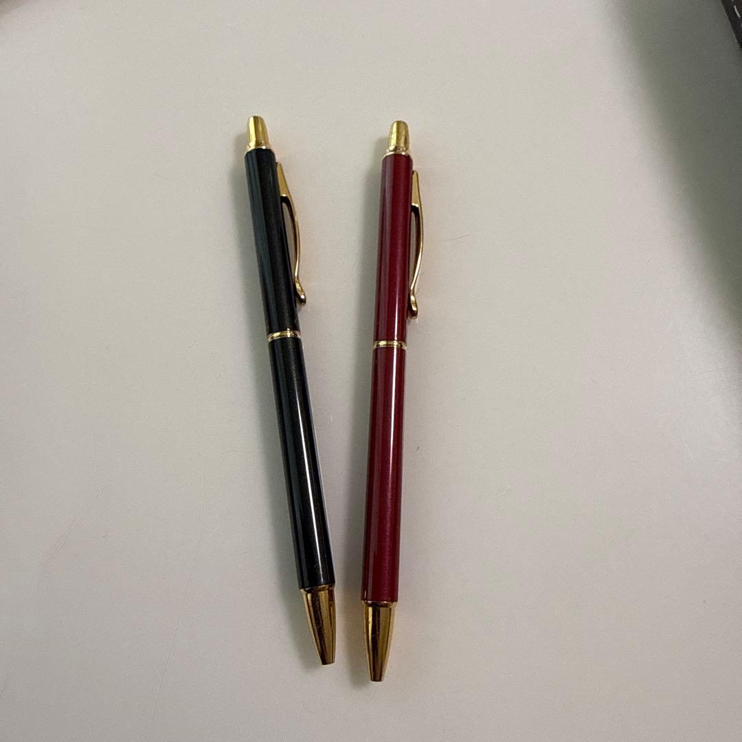 PILOT Cavalier ballpoint pen 2-piece set with slim black and bordeaux pens and gold clips