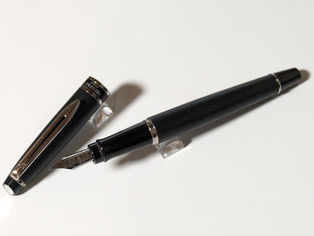 WATERMAN Expert fountain pen with extra fine steel nib in matte black with converter and box