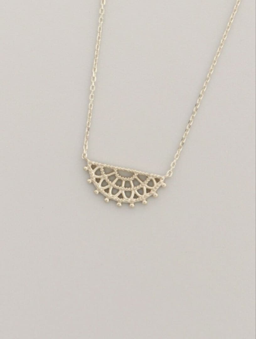 Agete champagne white gold necklace with 40cm length and small motif in K10 gold