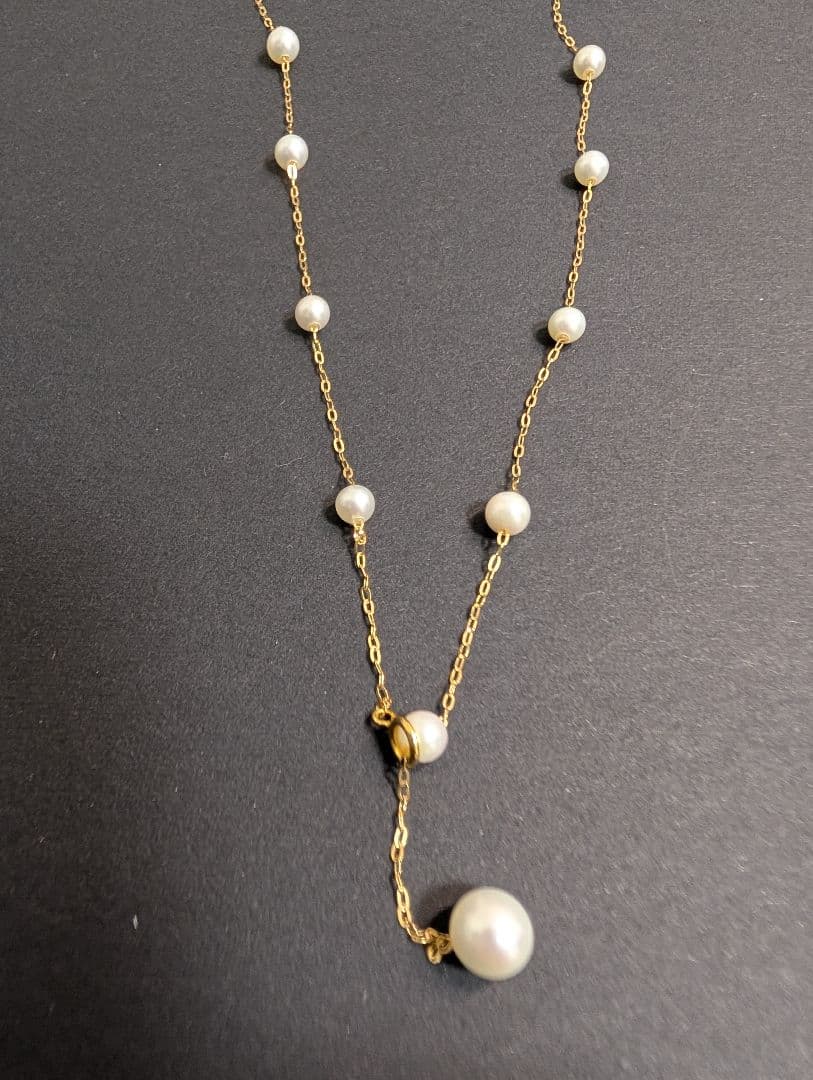 Law K18YG yellow gold slider necklace with single round Akoya pearl on chain