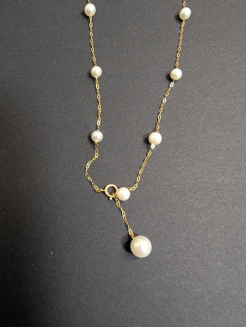 Law K18YG yellow gold slider necklace with single round Akoya pearl on chain