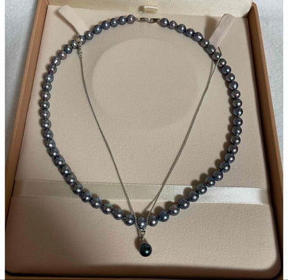 Simple modern black pearl pendant and necklace set with 6 mm pearl and 42 cm chain